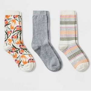 *3/$25 NWOT Birds of Paradise / Striped Colorful Ladies Crew Socks